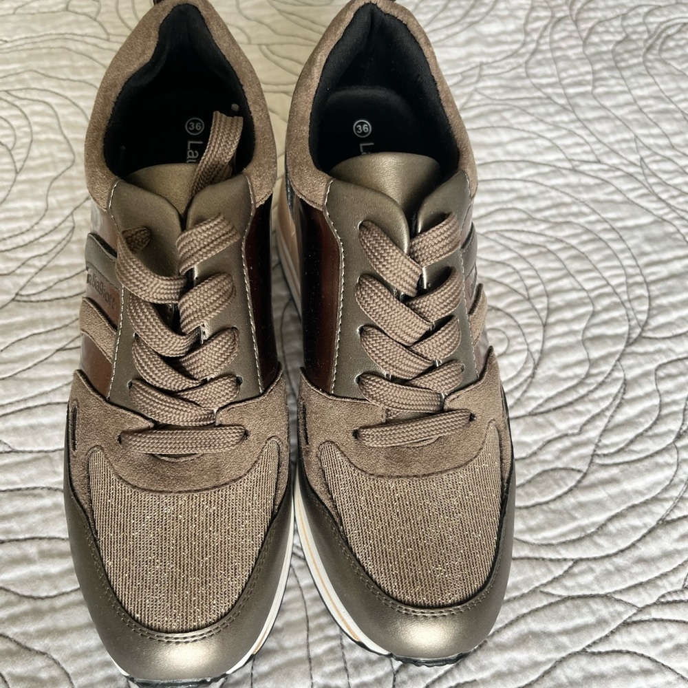 Brand new Laura Biagiotti shoes